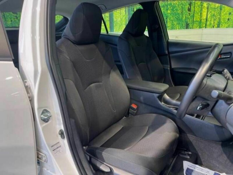 PRIUS-9