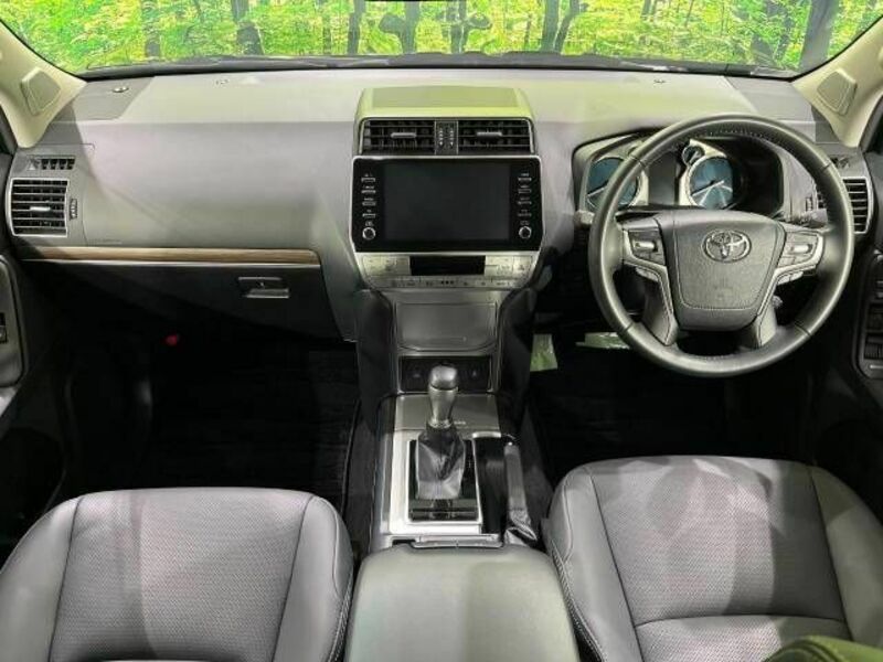 LAND CRUISER PRADO-1
