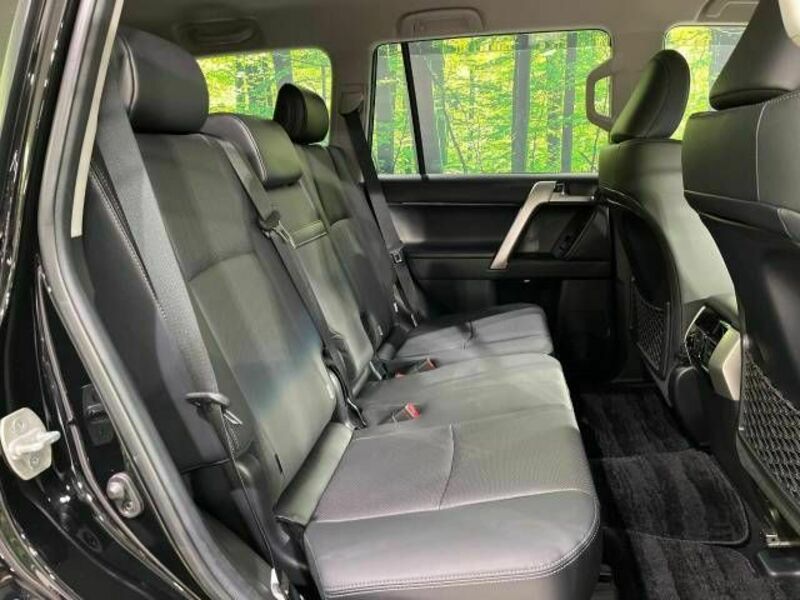 LAND CRUISER PRADO-9