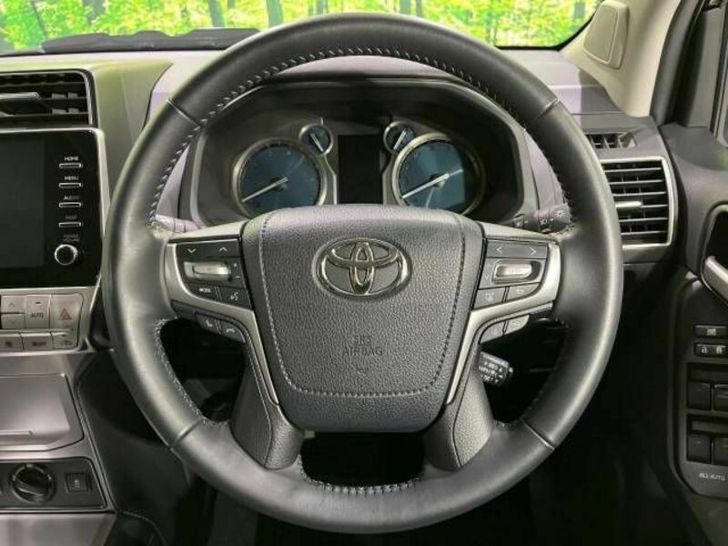 LAND CRUISER PRADO-12