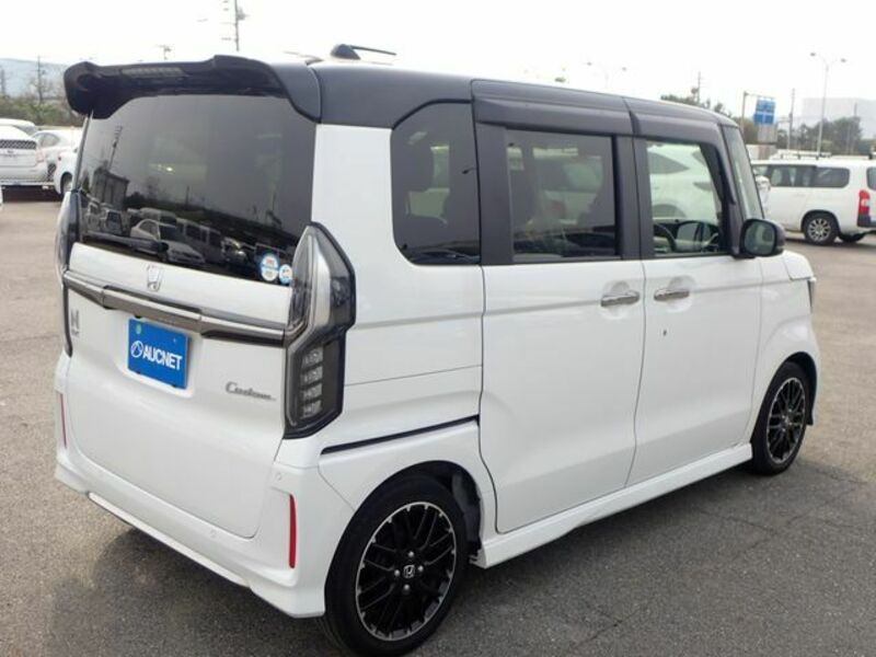 N BOX CUSTOM