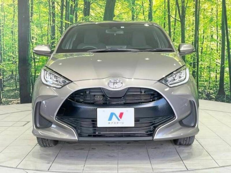 YARIS-11