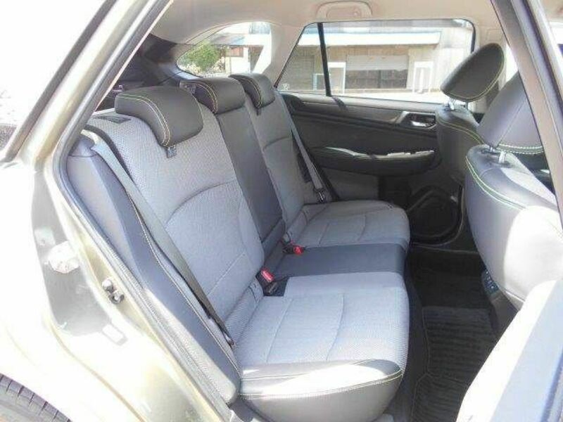 LEGACY OUTBACK-8