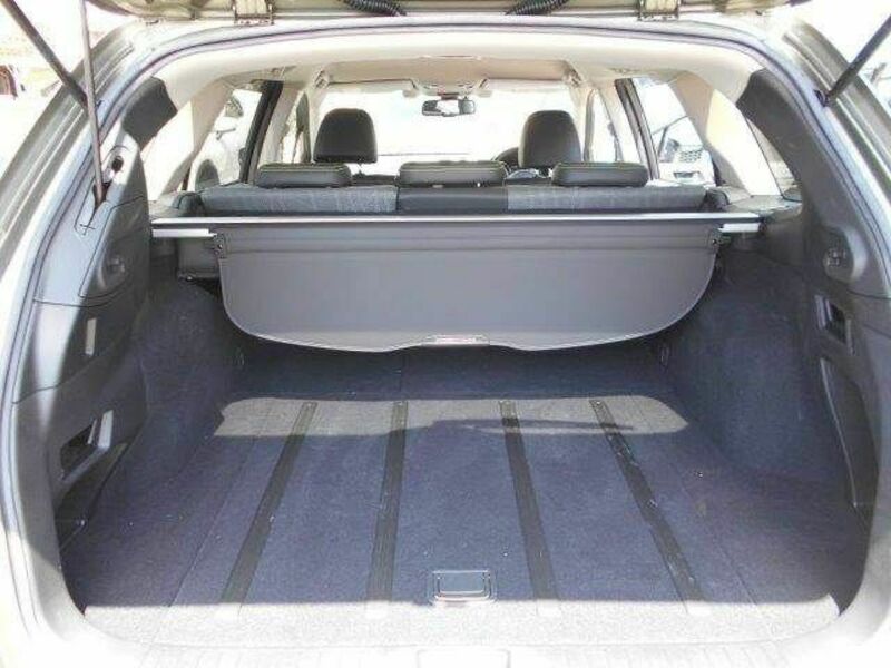LEGACY OUTBACK-10