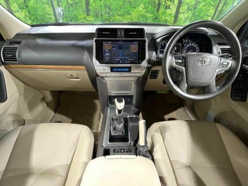 LAND CRUISER PRADO-1