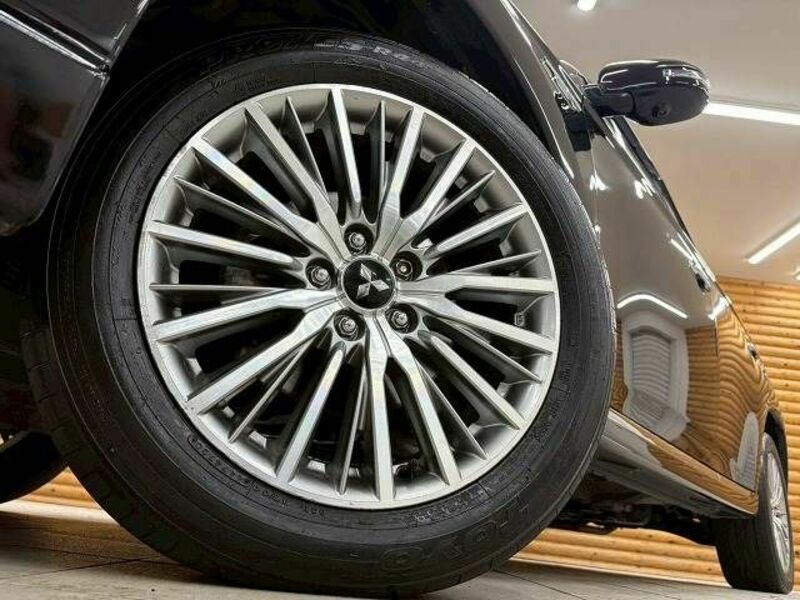 OUTLANDER PHEV-10