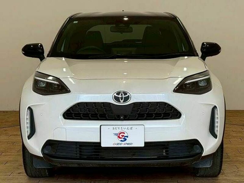 YARIS CROSS-11