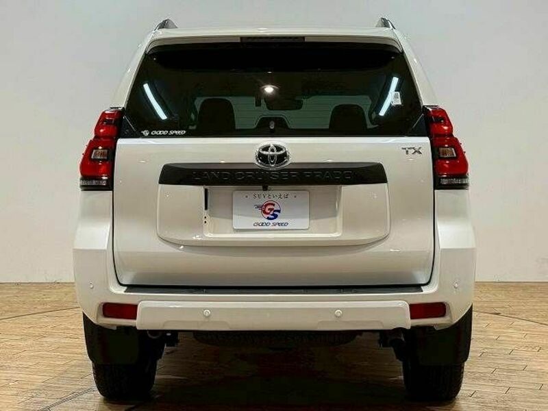 LAND CRUISER PRADO-12