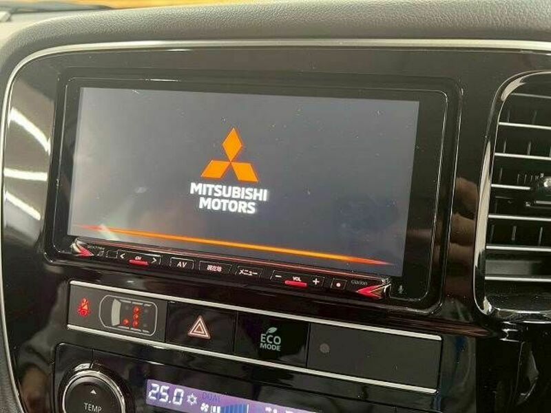 OUTLANDER PHEV-2