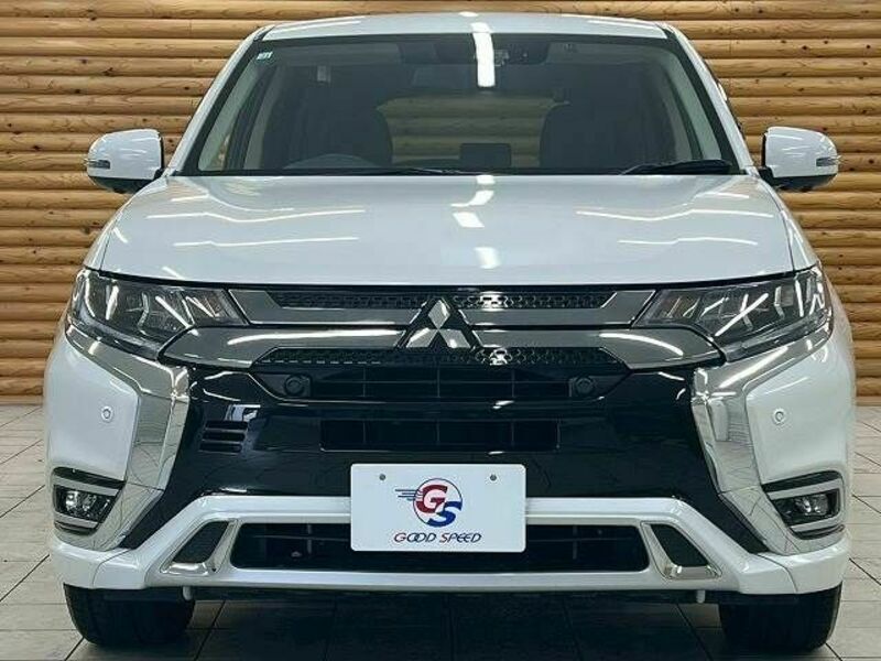 OUTLANDER PHEV-16