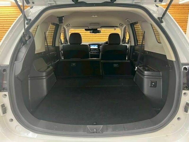 OUTLANDER PHEV-19