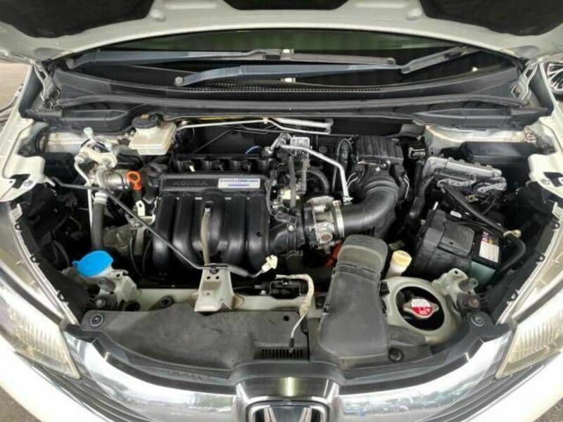 FIT HYBRID-18