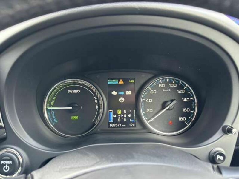 OUTLANDER PHEV-4