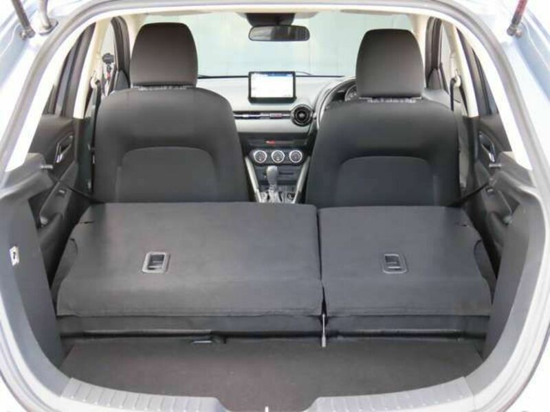 MAZDA2-8