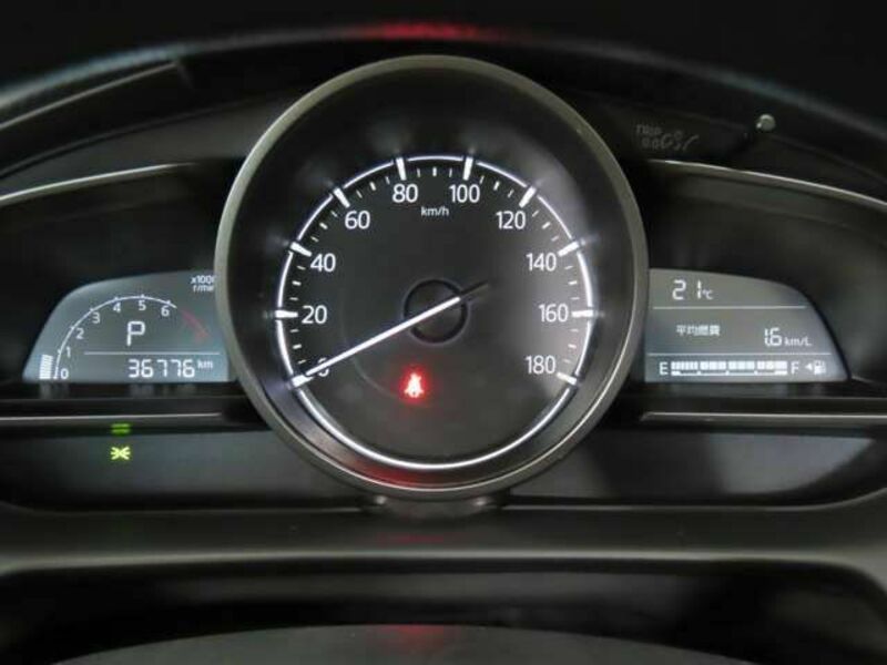 MAZDA2-12