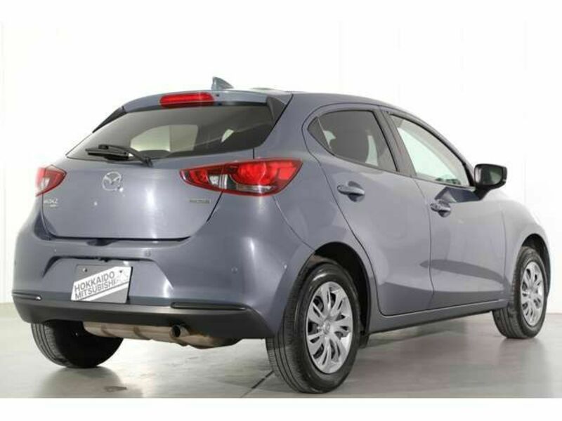 MAZDA2-19