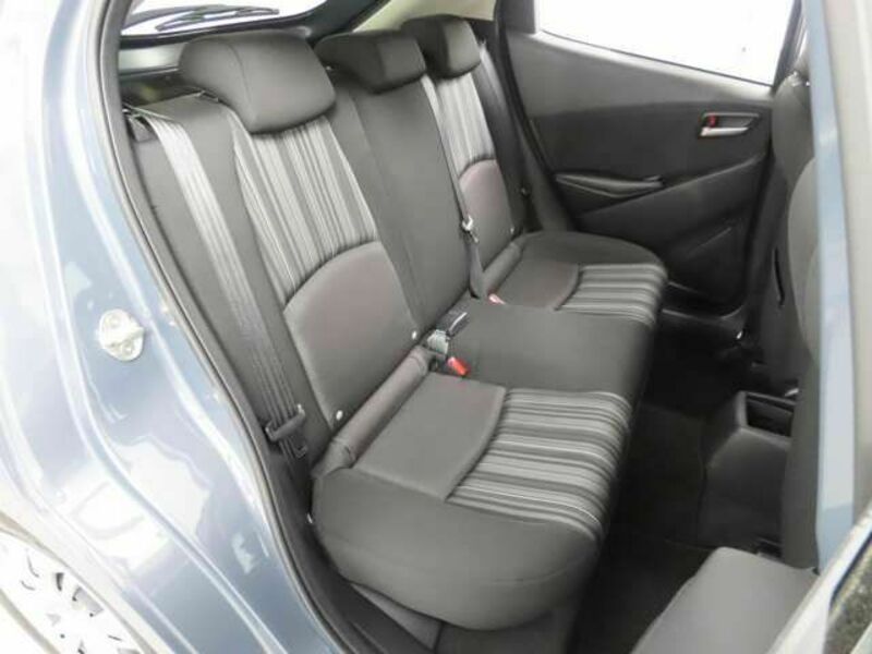 MAZDA2-6