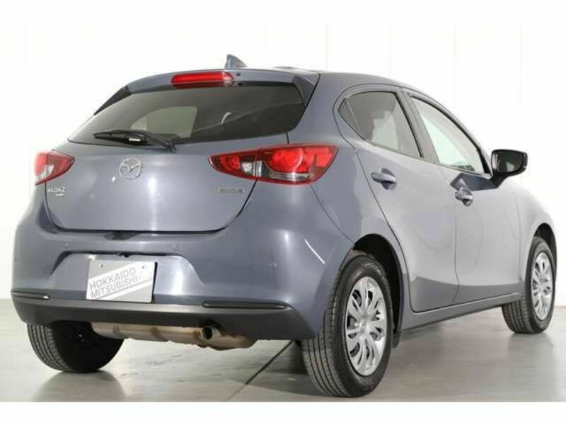 MAZDA2-19