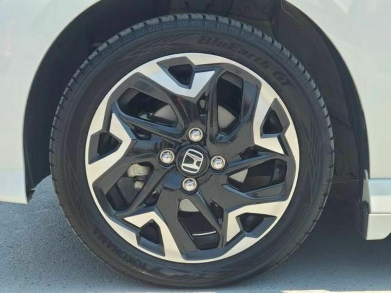 N BOX CUSTOM-13