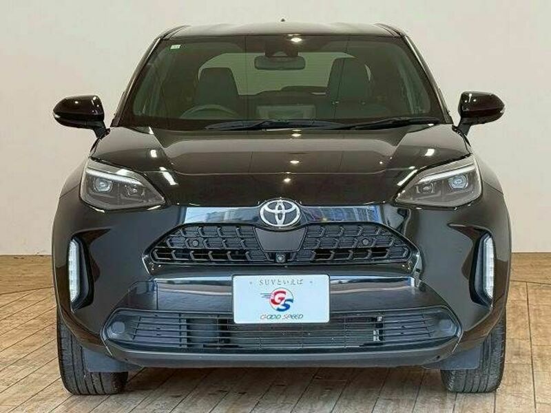 YARIS CROSS-11