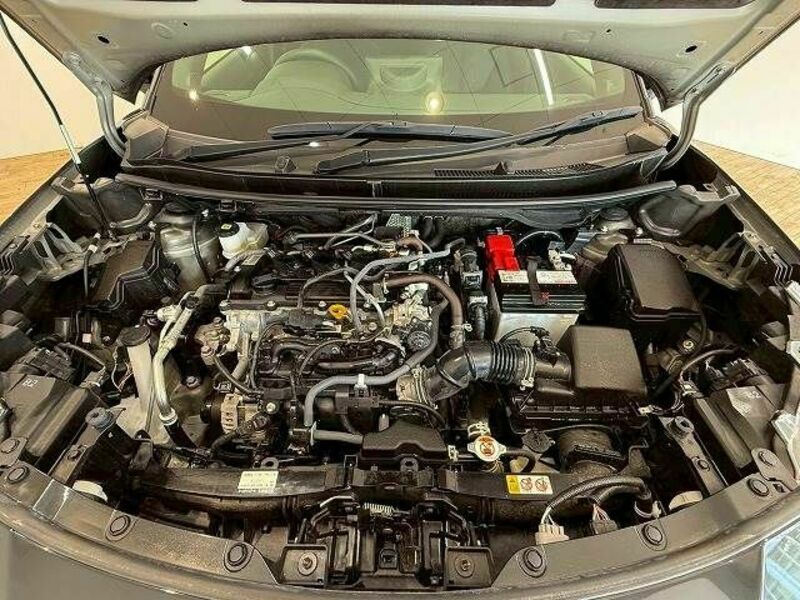 YARIS CROSS-19