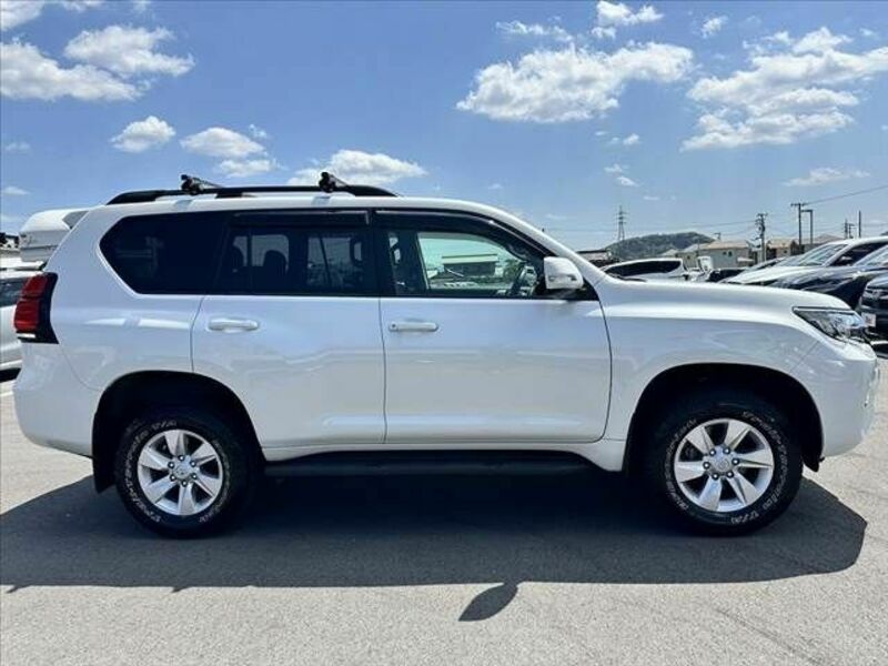LAND CRUISER PRADO-11