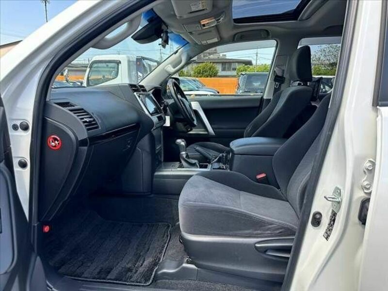 LAND CRUISER PRADO-15