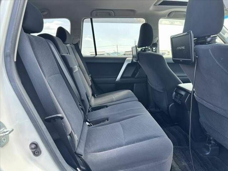 LAND CRUISER PRADO-17