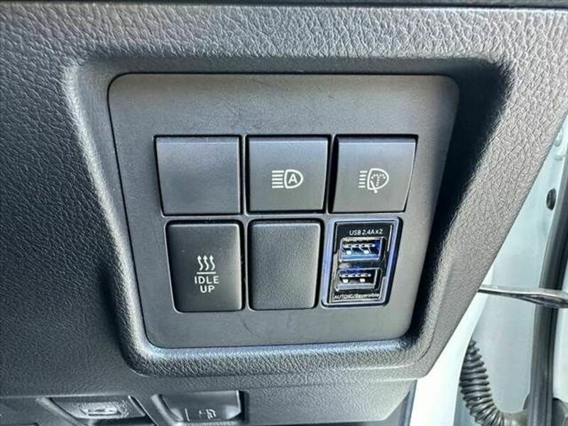 LAND CRUISER PRADO-26