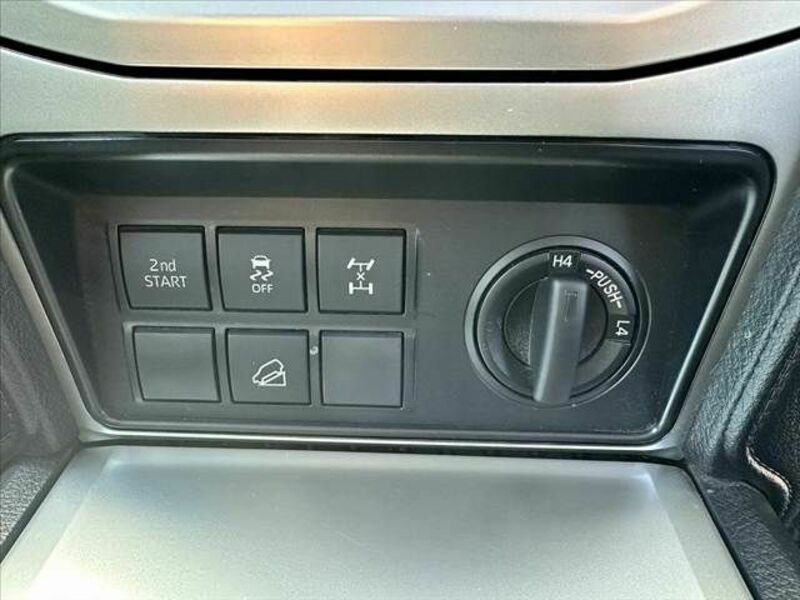 LAND CRUISER PRADO-29