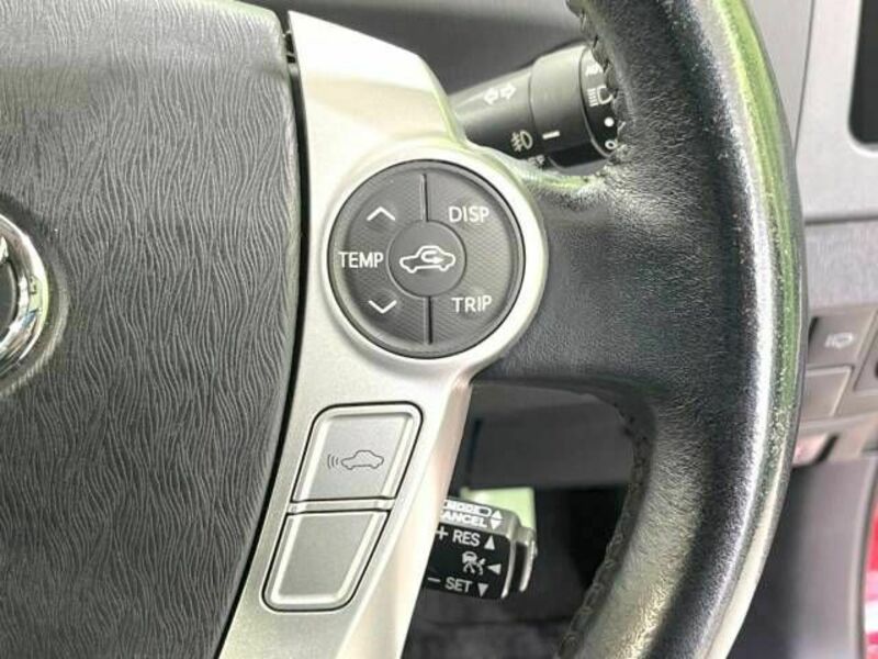 PRIUS-4