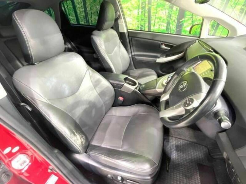 PRIUS-7
