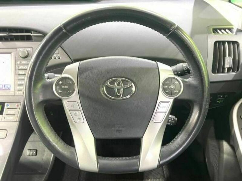 PRIUS-10