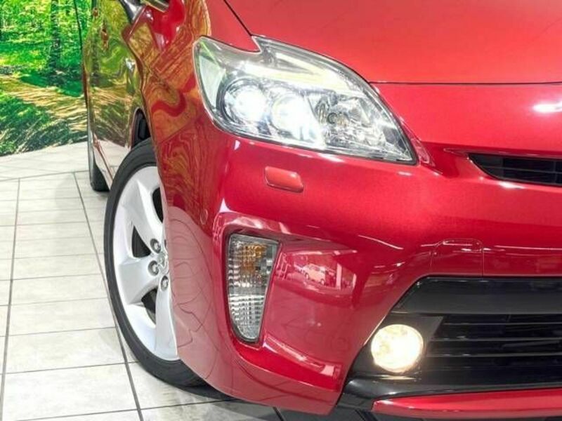 PRIUS-11