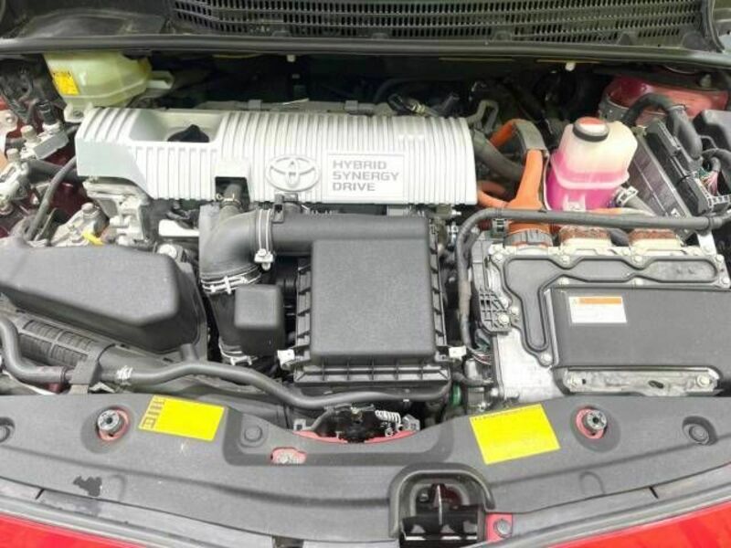 PRIUS-17