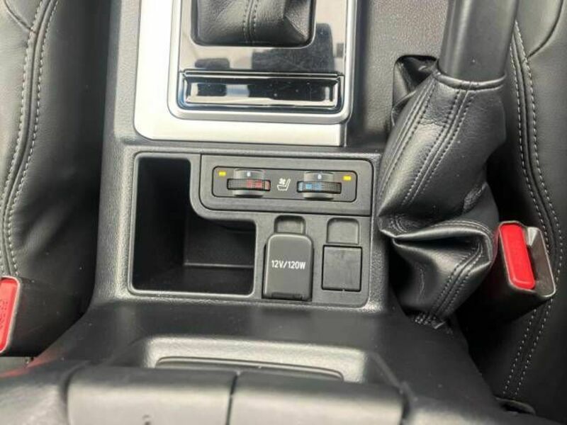 LAND CRUISER PRADO-5