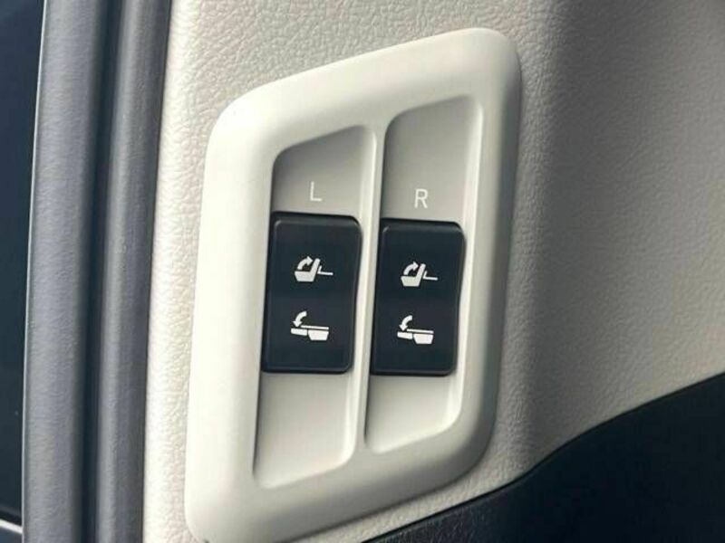 LAND CRUISER PRADO-7