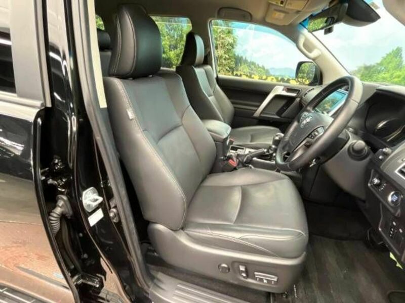 LAND CRUISER PRADO-8