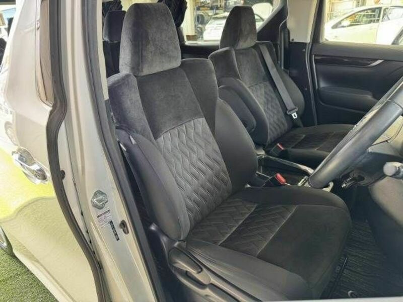 VELLFIRE-4