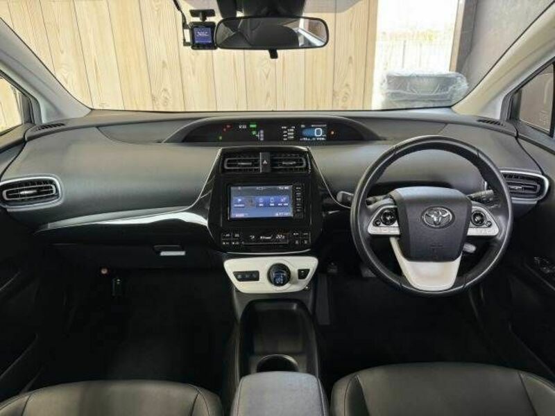PRIUS-1