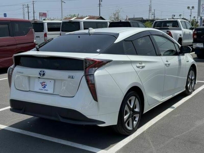 PRIUS-15