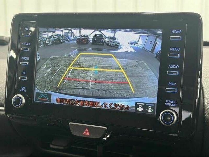 YARIS CROSS-3