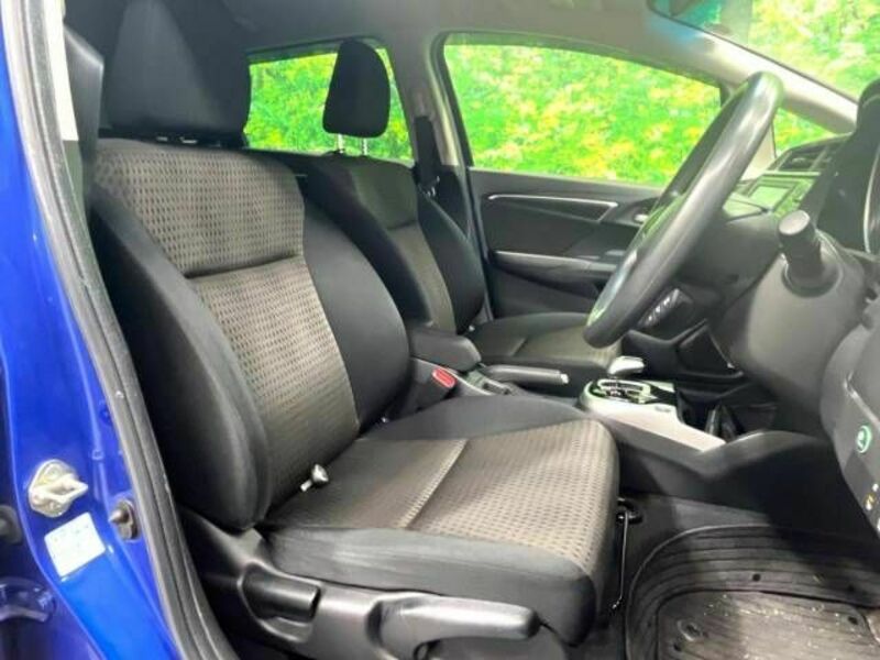 FIT HYBRID-8