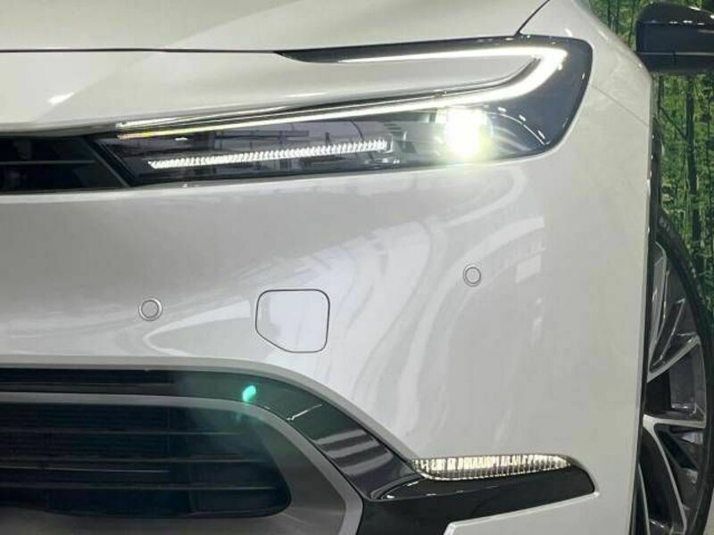 PRIUS-11