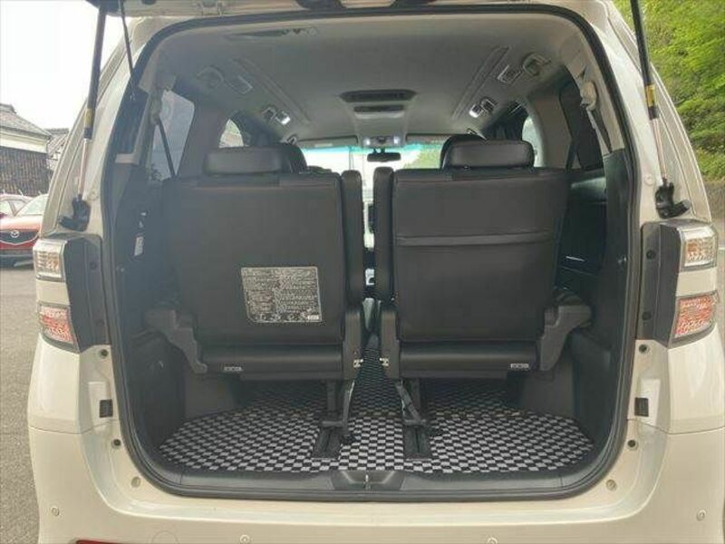 VELLFIRE-9