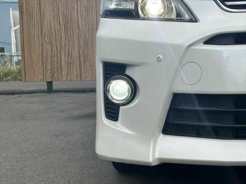 VELLFIRE-12