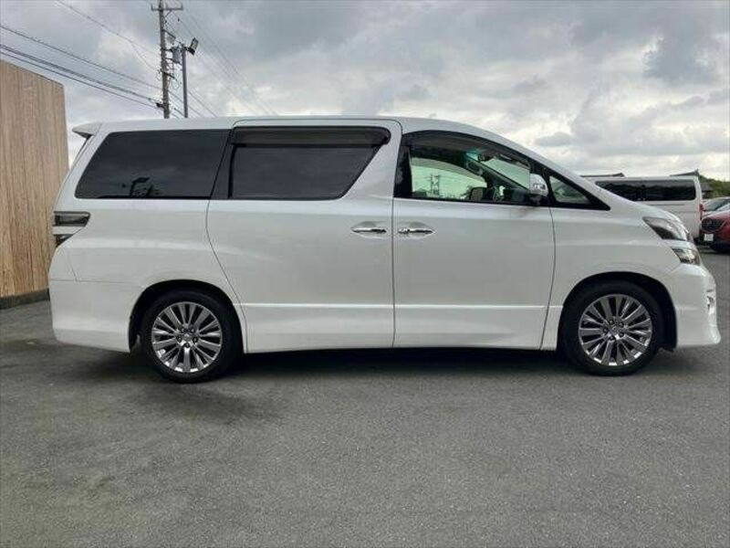 VELLFIRE-16
