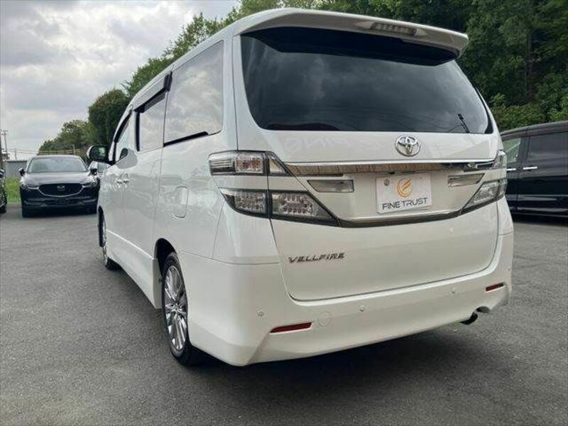 VELLFIRE-19