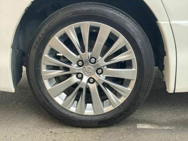 VELLFIRE-27