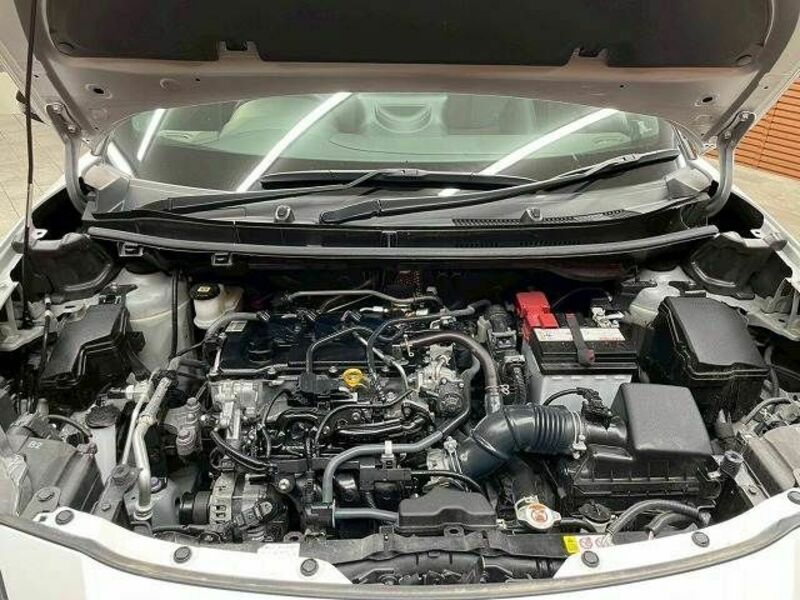 YARIS CROSS-17